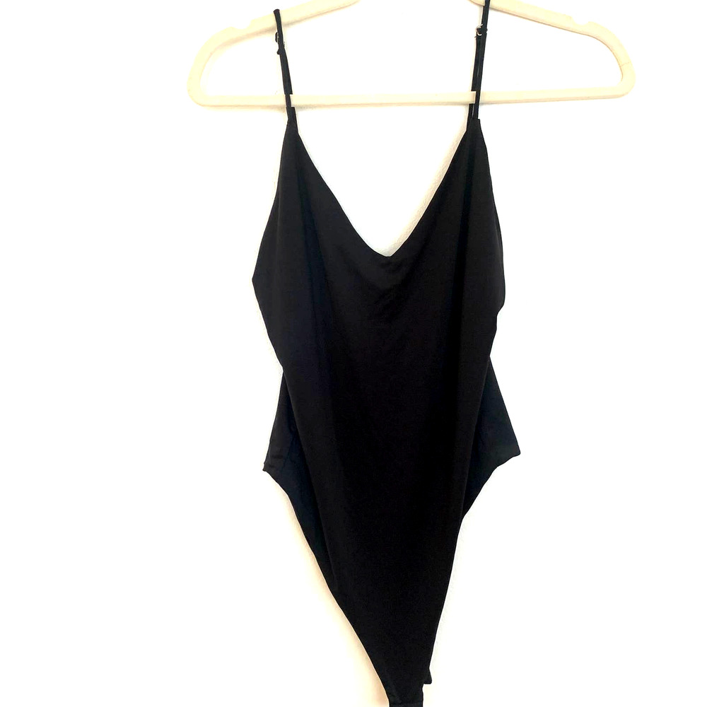 Mind Code Black V-Neck Sleeveless Bodysuit M